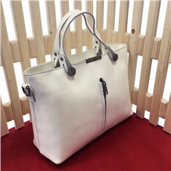 Классическая сумка Song_Sky формата А4 из высококлассной натуральной кожи белого цвета.