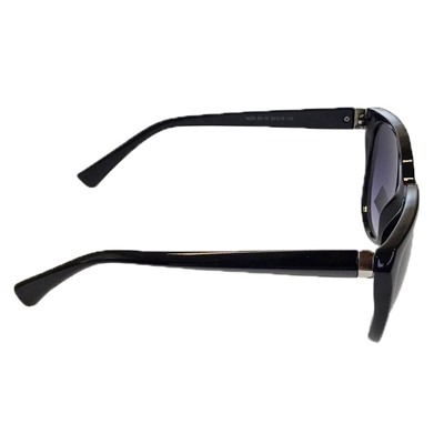 Стильные женские очки оверсайз Efetto чёрного цвета.