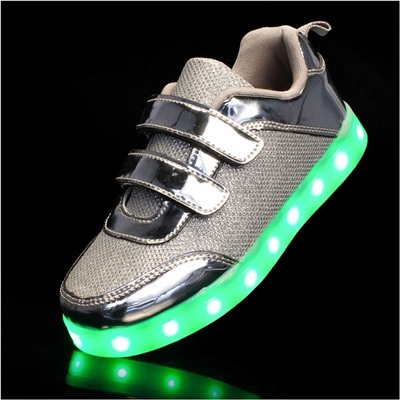 Светящиеся LED кроссовки для девочки A01silver