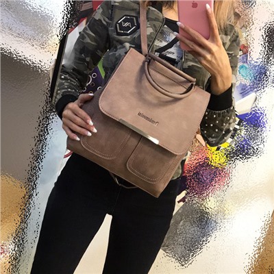 Креативный сумка-рюкзак Dan_Wein из эко-кожи цвета розовой пудры.