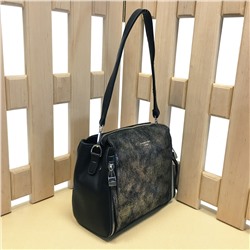 Трендовая сумочка-коробочка Fanfar из эко-кожи и лазерной натуральной замши черного цвета с переливами.