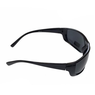 Стильные мужские очки Blumberg в чёрной оправе с затемнёнными линзами.